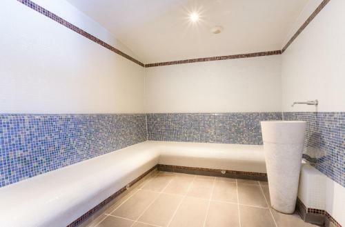 Hotel H�tel Club Mmv Les 2 Domaines