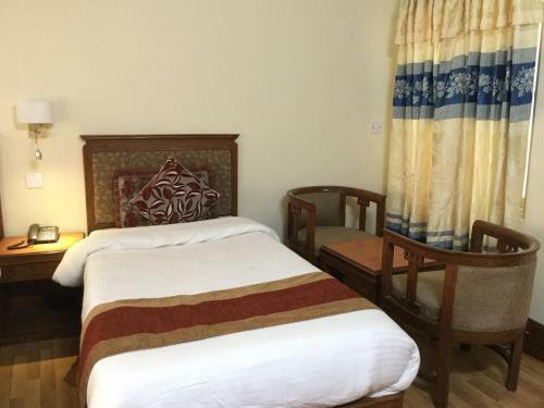Hotel Trekkers Home