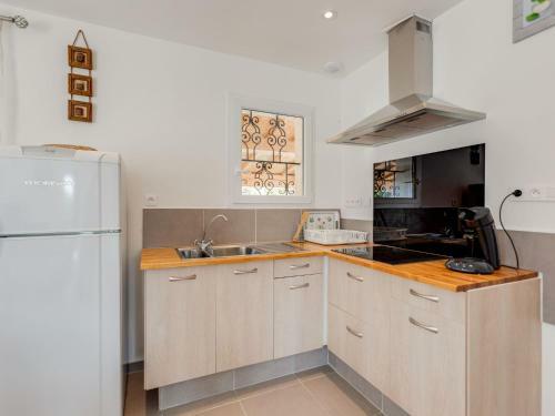 Simplistic Holiday Home In Saint Alban D'auriolles With Pool