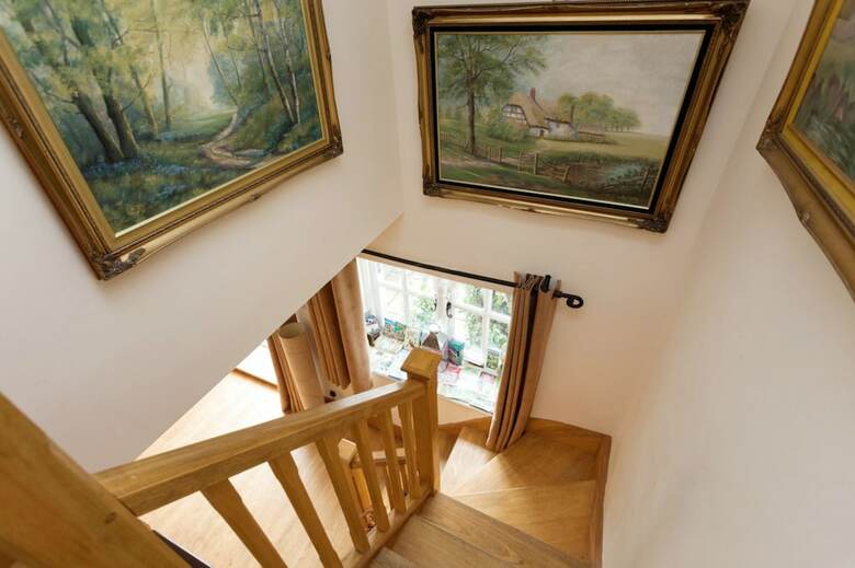 Hanger Down House Bed And Breakfast