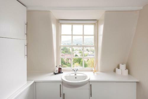 Apartamento Luxury Loft In Central Bath Free Parking