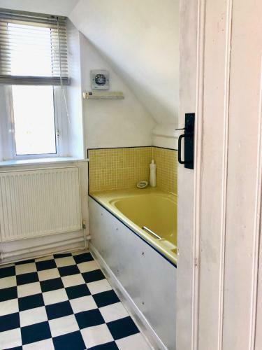 Apartamento Skylight Loft - Unique Flat In Gothic Victorian Villa