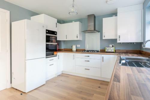 Beautiful 4-bed Detached House In Bicester