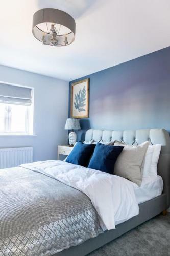 Beautiful 4-bed Detached House In Bicester