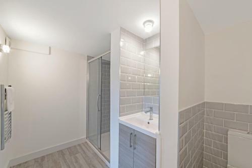 Stansted Airport / Bishop Stortford Apartments