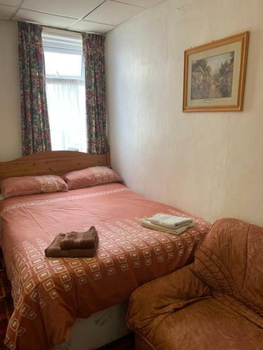 Hostal Tres Bon Hotel