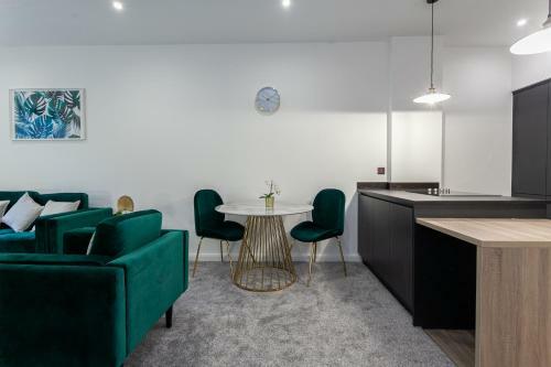 Fantastic 1 Bedroom Apartment In Bolton