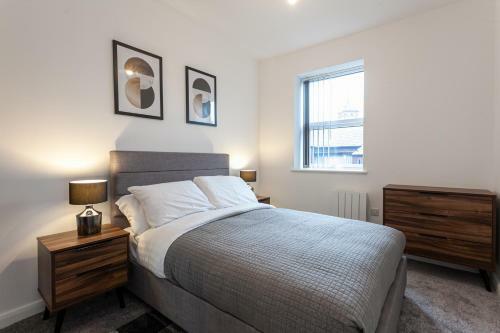 Modern 1 Bedroom Apartment In Bolton