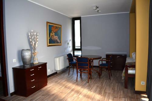 Hotel And Health Center Igalo