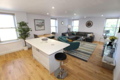 Apartamento Middle Chine - 2 Bedroom Holiday Home