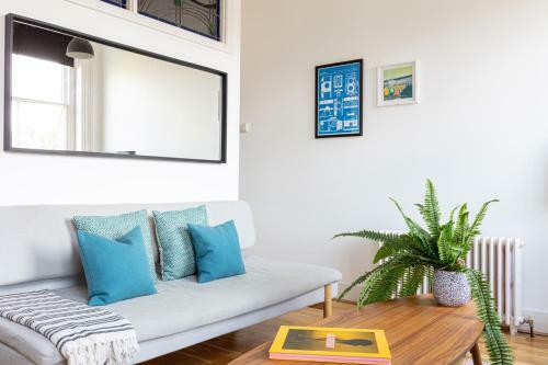 Stylish Central Brighton Apartment 500 M From Brighton Beach