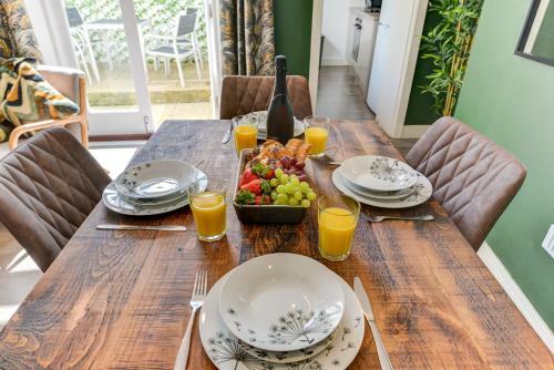 2 Bedroom Cosy Apartment, Powis Square - Brighton