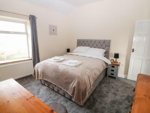 10 Smalldale Cottages