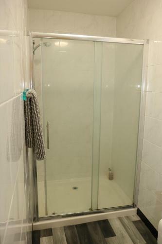 Ideal Home Away In Bury And Whitefield