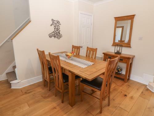 9 Tanrallt Terrace