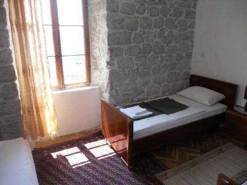 Apartments Laros