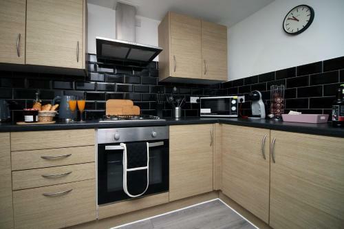 Adamsdown Lodge By Staybc