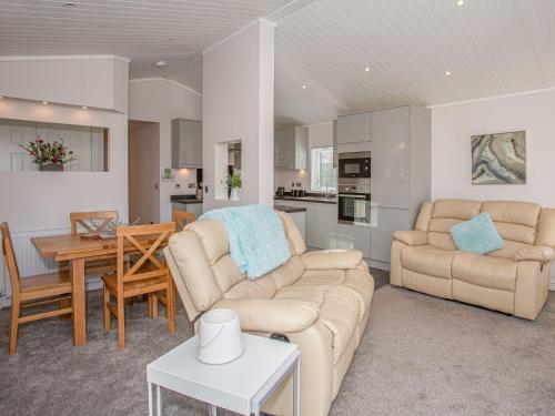 Sherwood 12 (Gold 2 Bedroom)