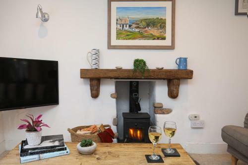 Bwthyn Cerrig (pebble Cottage)