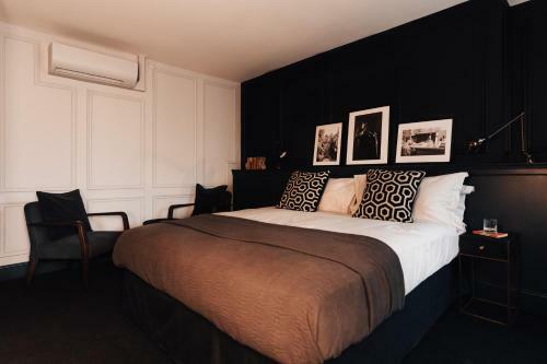 Cult Hotels The George Cheltenham