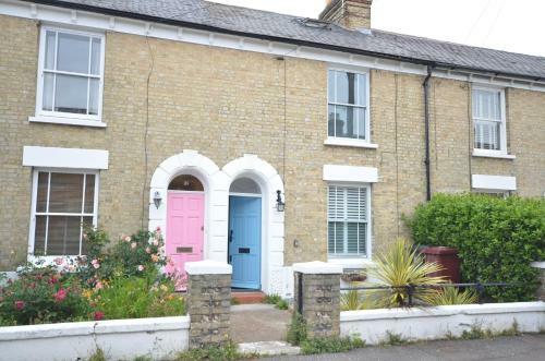 Longwall House