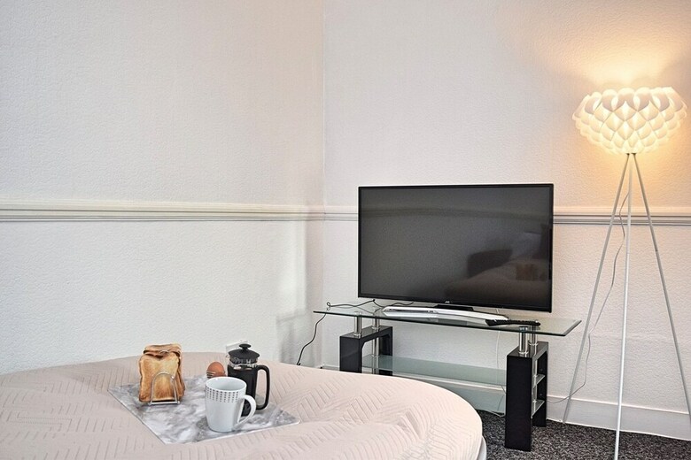 Klass Living - Whifflet Park Apartment, Coatbridge