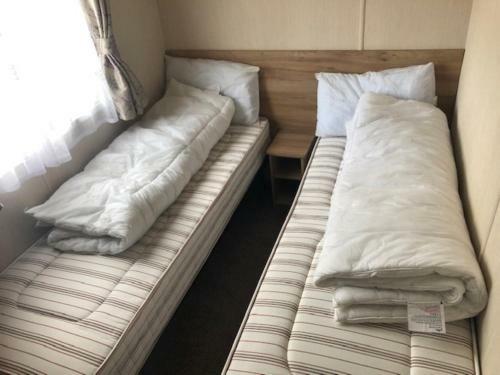 Luxurious 2-bed Caravan In Clacton-on-sea