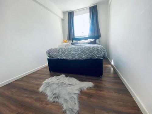5-bed 5-ensuite Coventry Walsgrave M6 M69