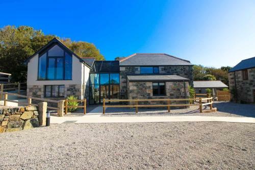 Carleon Lodge