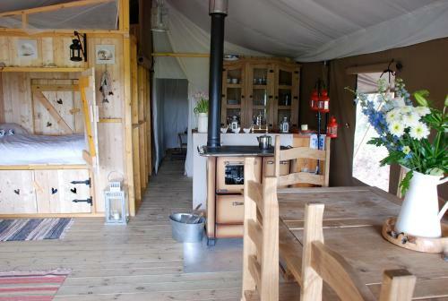 Beach Cabin