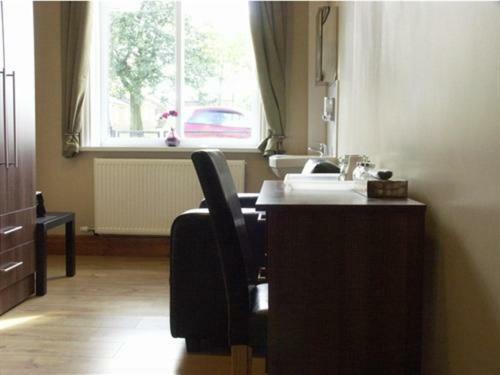 Budget H Express Hotel
