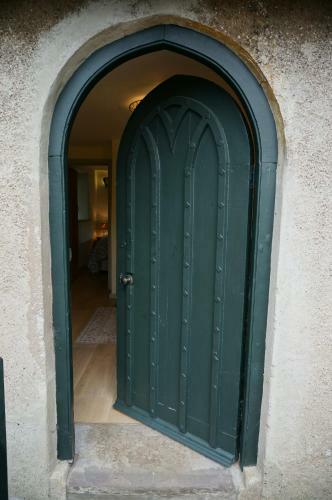 Gatekeepers Lodge, Dyrham Park - Private & Self Contained, Deluxe Accommodation, 15 Mins From Bath