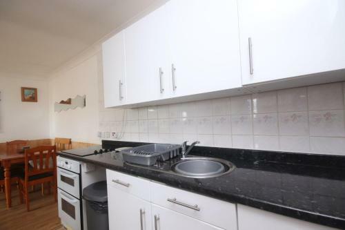 34d Medmerry Park 2 Bedroom Chalet - No Manual Workers Allowed