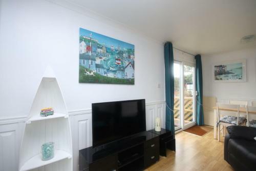 7c Medmerry Park 2 Bedroom Chalet - No Manual Workers Allowed