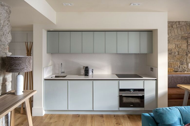 Cheval Abbey Strand Apartments, At Holyrood