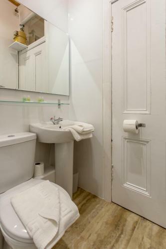 Apartamento Altido Spacious 3-bed By The Meadows