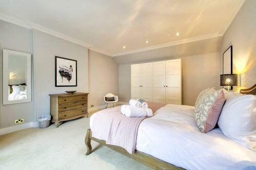 Altido Luxury City Centre Mews House