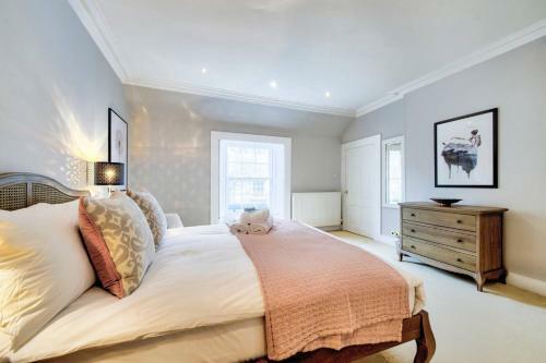 Altido Luxury City Centre Mews House