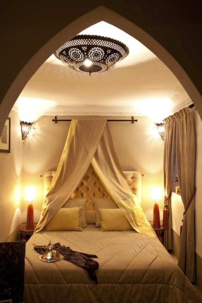 Riad Assouel