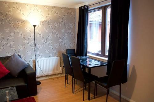 Apartamento Comfortable Bright 2 Bed Minutes From Leith Walk