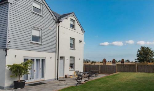 Customs House