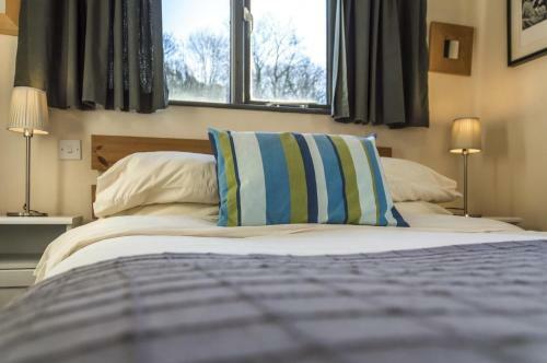 Rock Cottage - 3 Bedroom Holiday Home - Fishguard