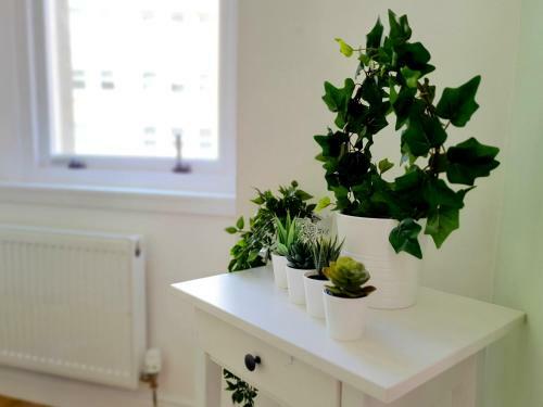 Apartamento Airy, Studio In The Heart Of West End