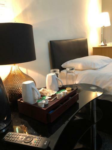 Bed & Breakfast Renfrew Rooms At City Centre