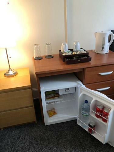 Bed & Breakfast Renfrew Rooms At City Centre