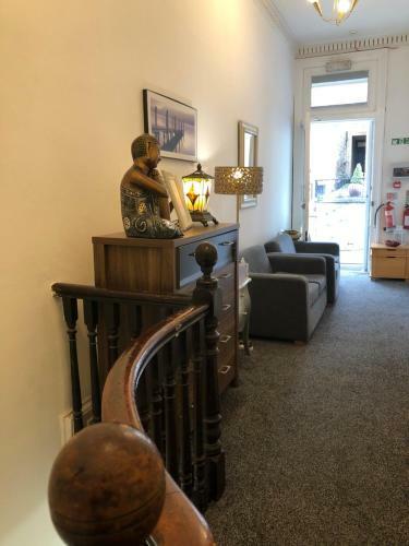 Bed & Breakfast Renfrew Rooms At City Centre