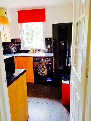 Glasgow City Centre Primo 2 Bed Apartment With Parking