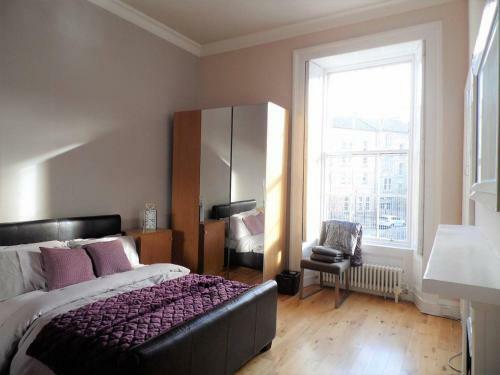 Apartamento West End - 3 Bedroom, Main Door Flat With Parking