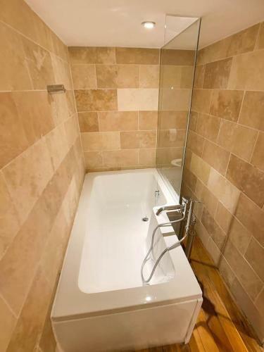 Apartamento Glasgow City Centre - Free Parking - Entire Flat