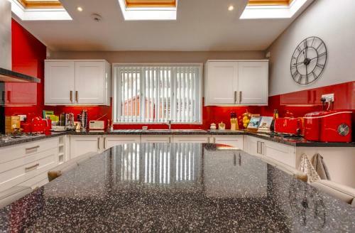 Warm And Welcoming Villa Perfect Home From Home
